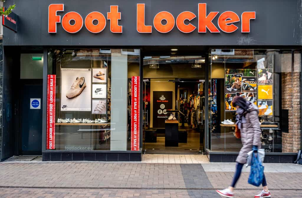 Foot Locker Franchise vs Licensing: Which Is Right for You?